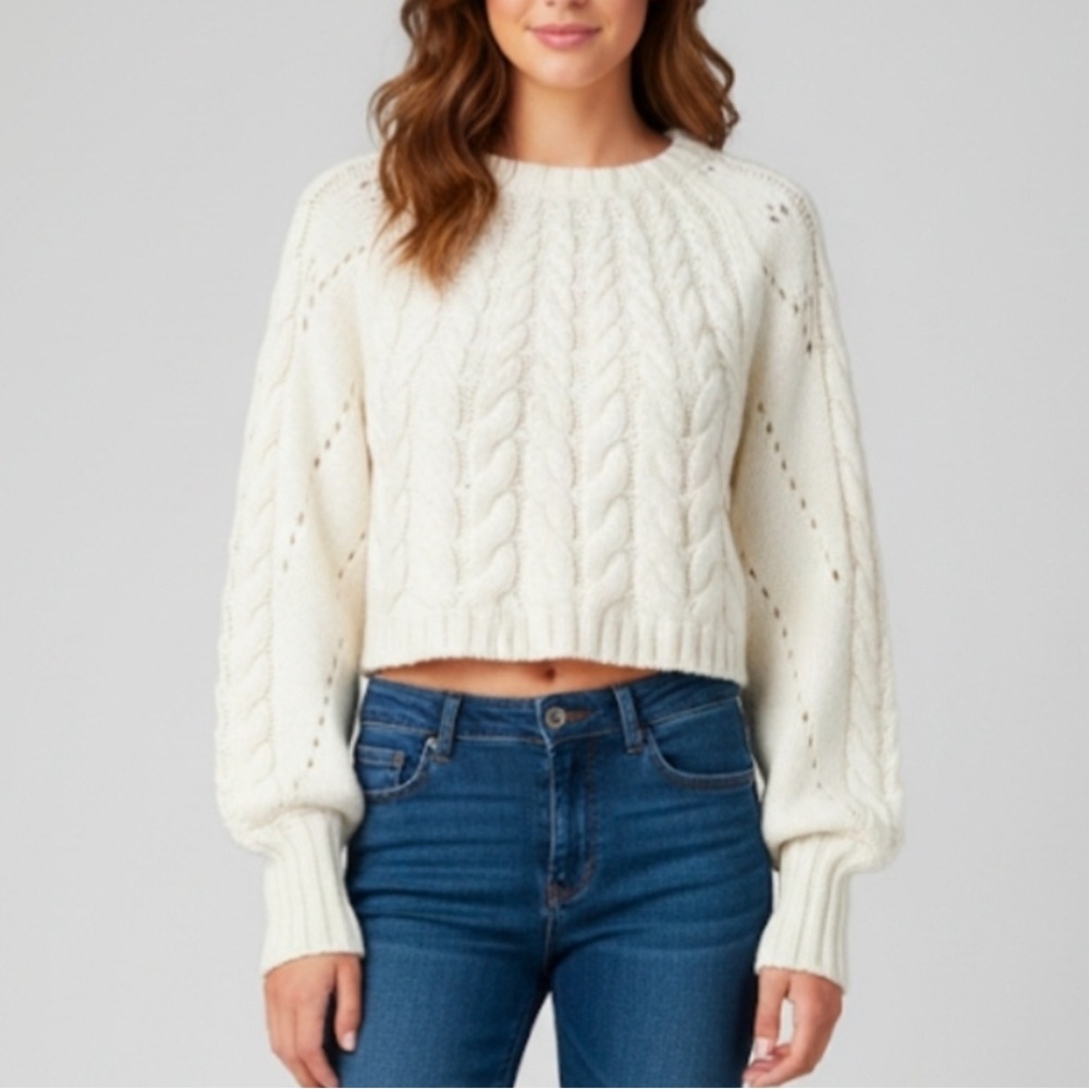 Free People Sandra cropped chunky cream sweater size small boxy fit